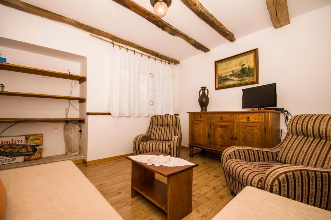 Holiday Home Trostova Kuca Pazin Kültér fotó